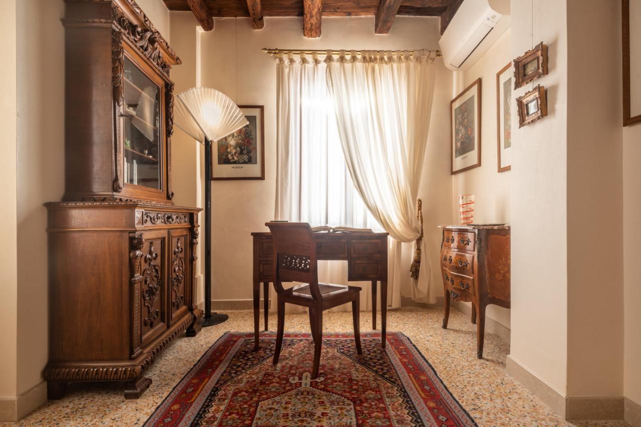 شقة Garden Mansion With Private Mooring R&R البندقية المظهر الخارجي الصورة